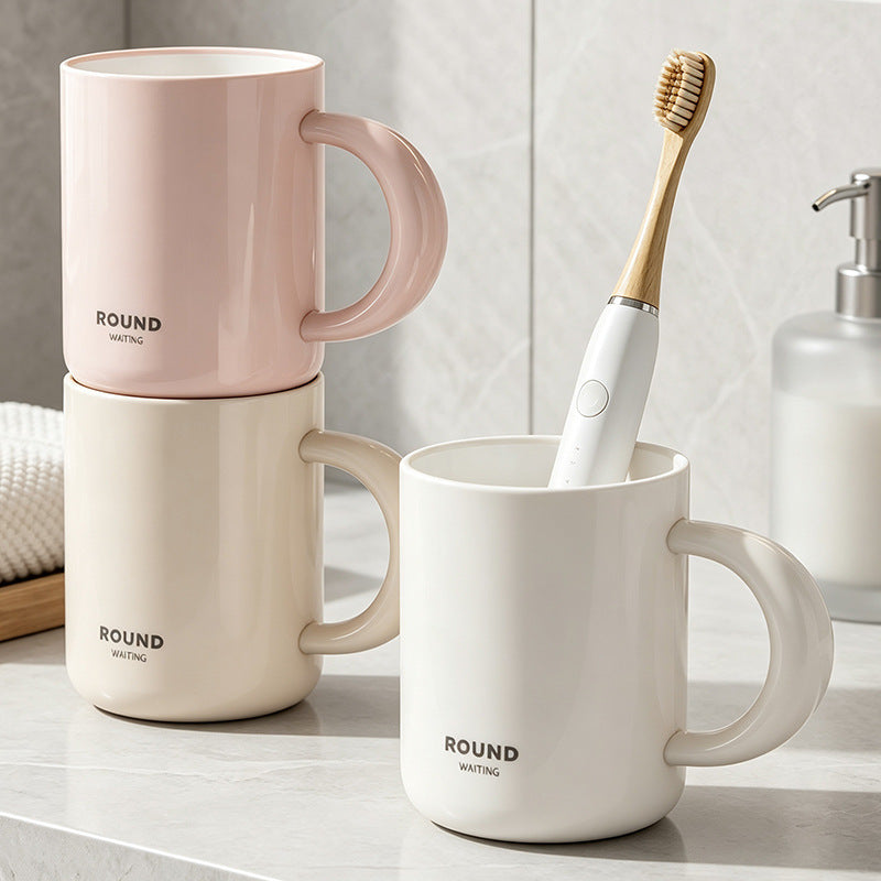 Toothbrush cup made of PP, unbreakable — product view 1
