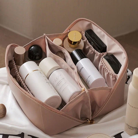 LoungeYard | Luxurious cosmetic bag — product view 5