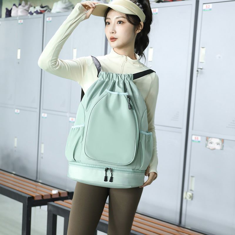 Sporty backpack with shoe compartment, 20–35 L — product view 3