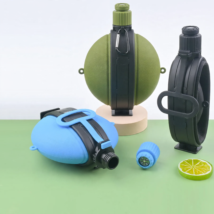 Collapsible Silicone Water Bottle, 580 ml, Outdoor — product view 1