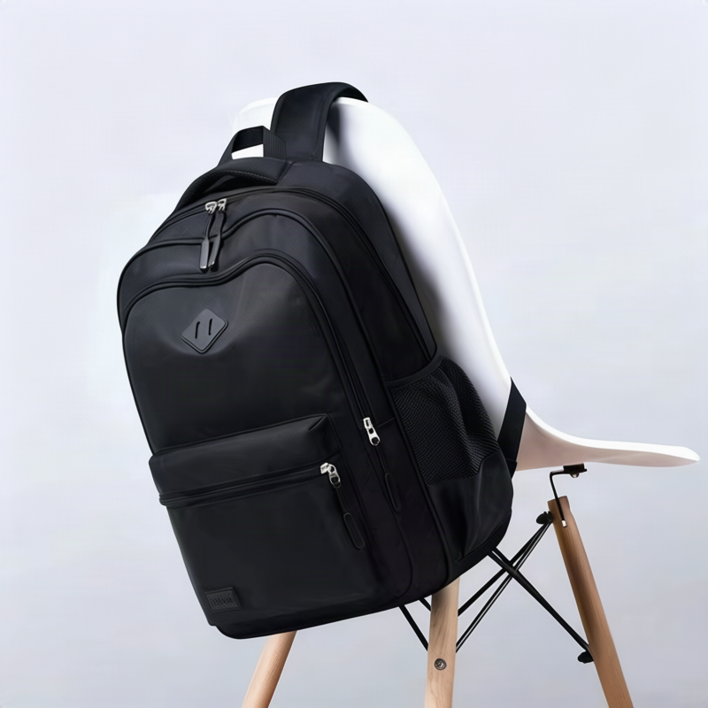 Large men's backpack, 36–55 L, for laptops up to 16 inches — product view 2