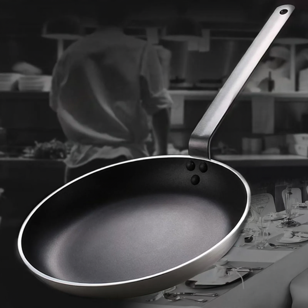 Frying pan, titanium-aluminum, non-stick — product view 1