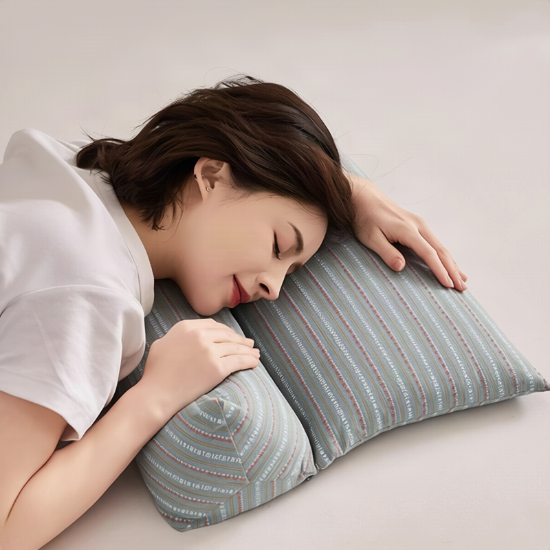 Neck support pillow with buckwheat hull filling — product view 1