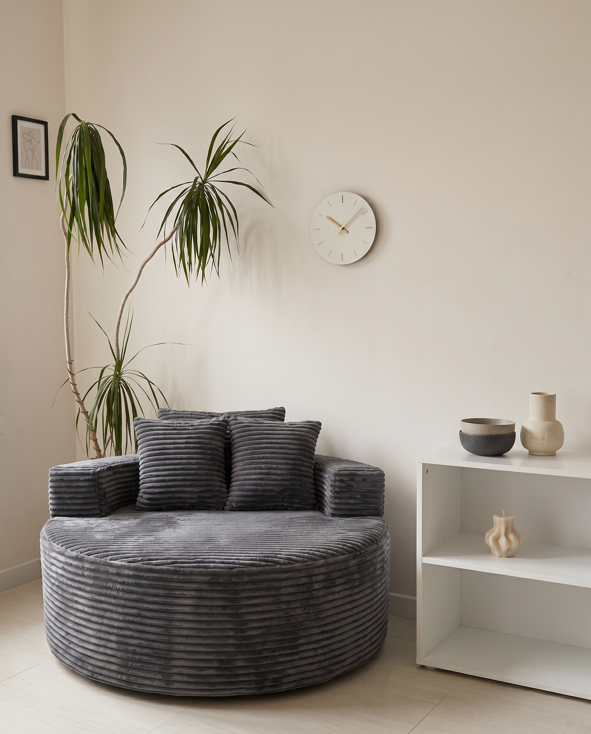 Noma Deep Lounge Chair — product view 2