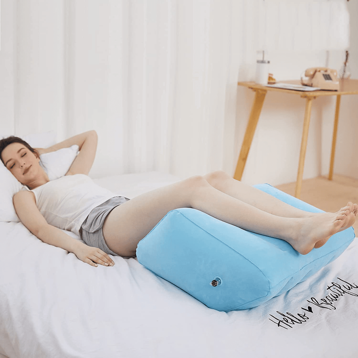 LoungeYard | ElevateRest Leg Elevation Pillow — product view 3