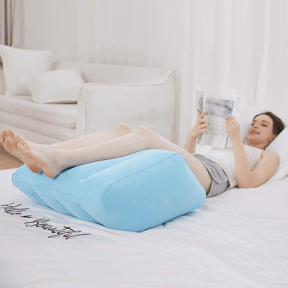 LoungeYard | ElevateRest Leg Elevation Pillow — product view 1