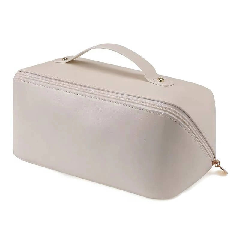 LoungeYard | Cosmetics Storage Bag — product view 2