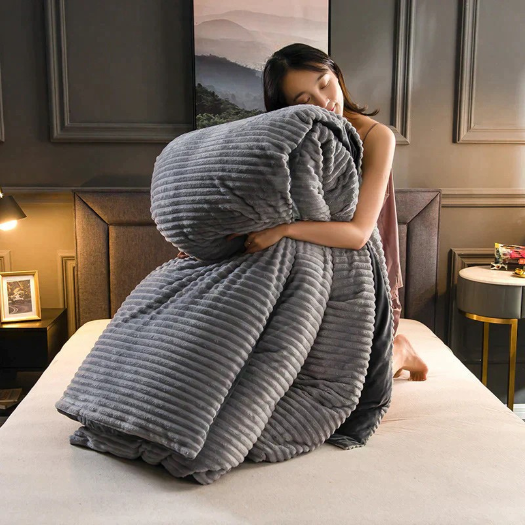 LoungeYard | Fleece Blanket Soft Warm Plush Bedding — product view 5