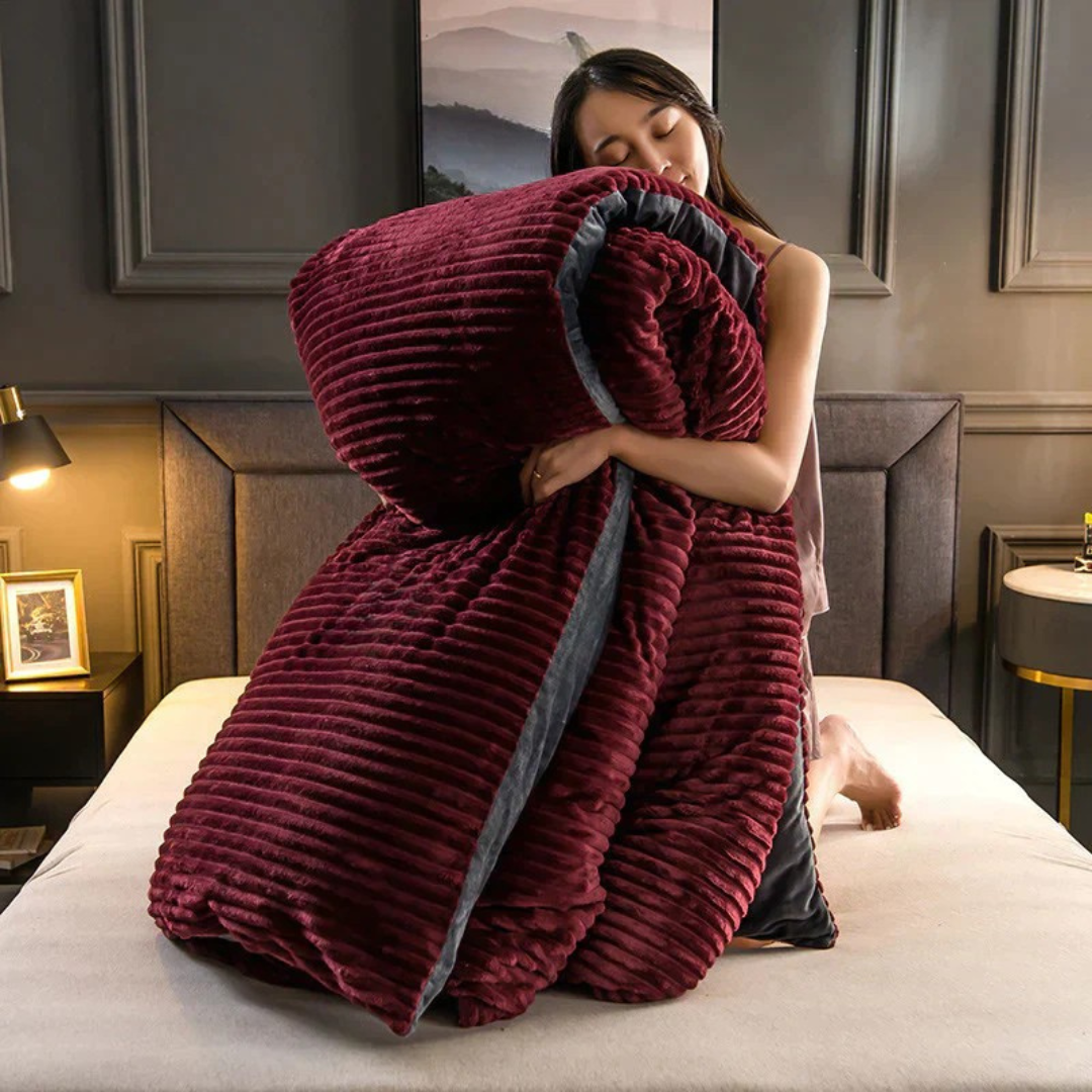 LoungeYard | Fleece Blanket Soft Warm Plush Bedding — product view 7