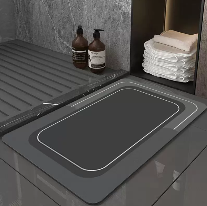 LoungeYard | Non Slip Quick Dry Bathroom Mat — product view 3