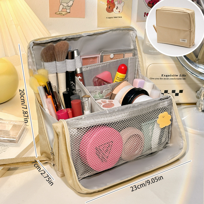 LoungeYard | Ultimate Travel Make-Up Bag — product view 6