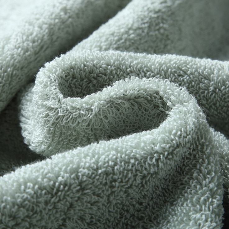 LoungeYard | 100% Egyptian Cotton Bath Towel 70x140cm - grey — product view 7