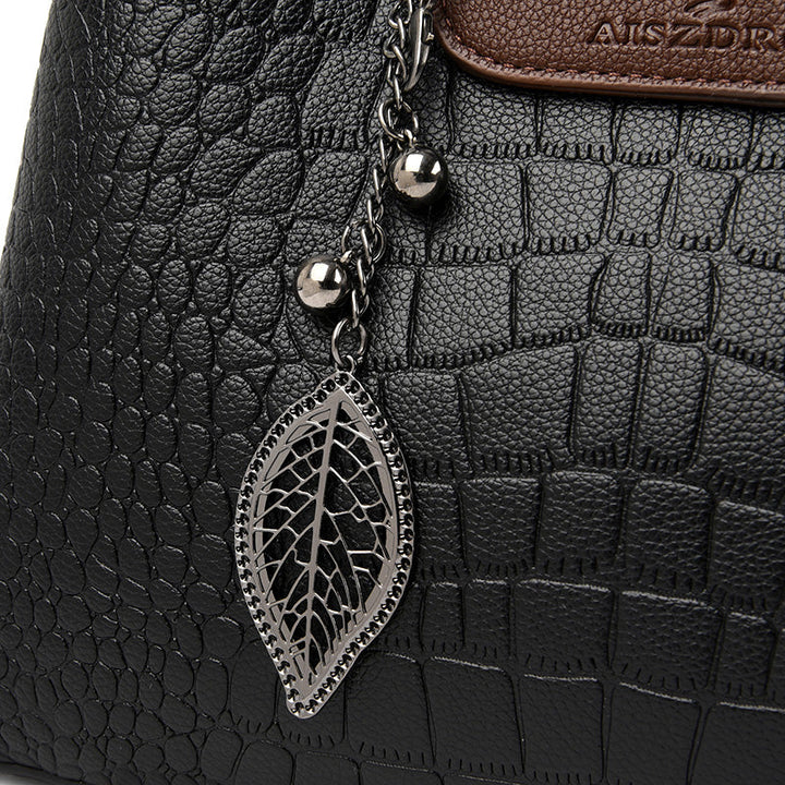 LoungeYard | Luxe Leather Women's Handbag - Amara — product view 3