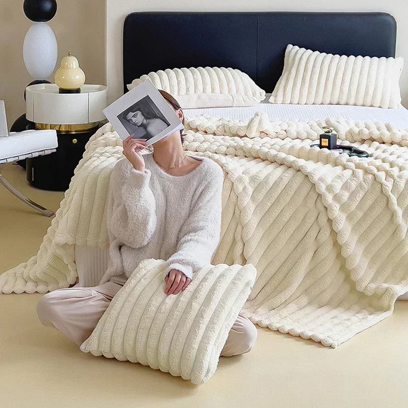LoungeYard | LuxuraWrap Soft Plush Maxi Blanket — product view 2