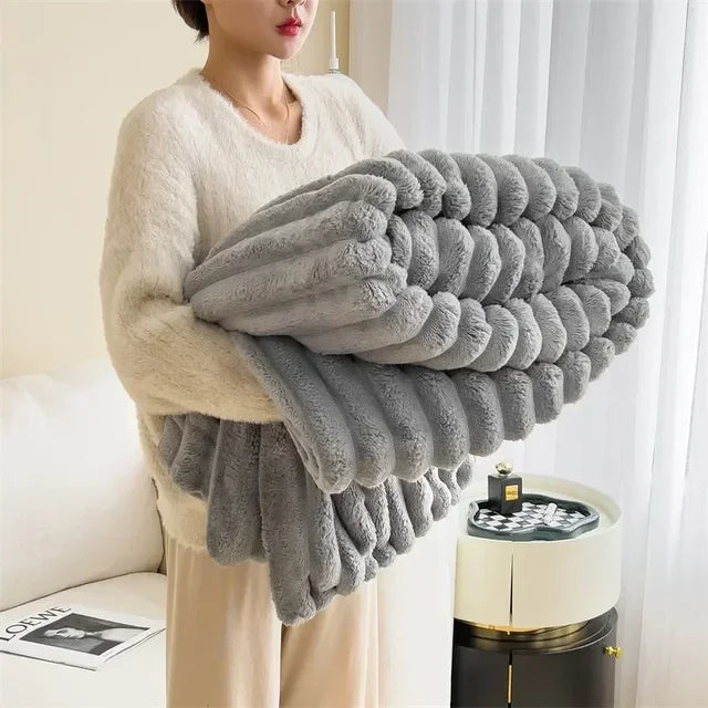LoungeYard | LuxuraWrap Soft Plush Maxi Blanket — product view 3