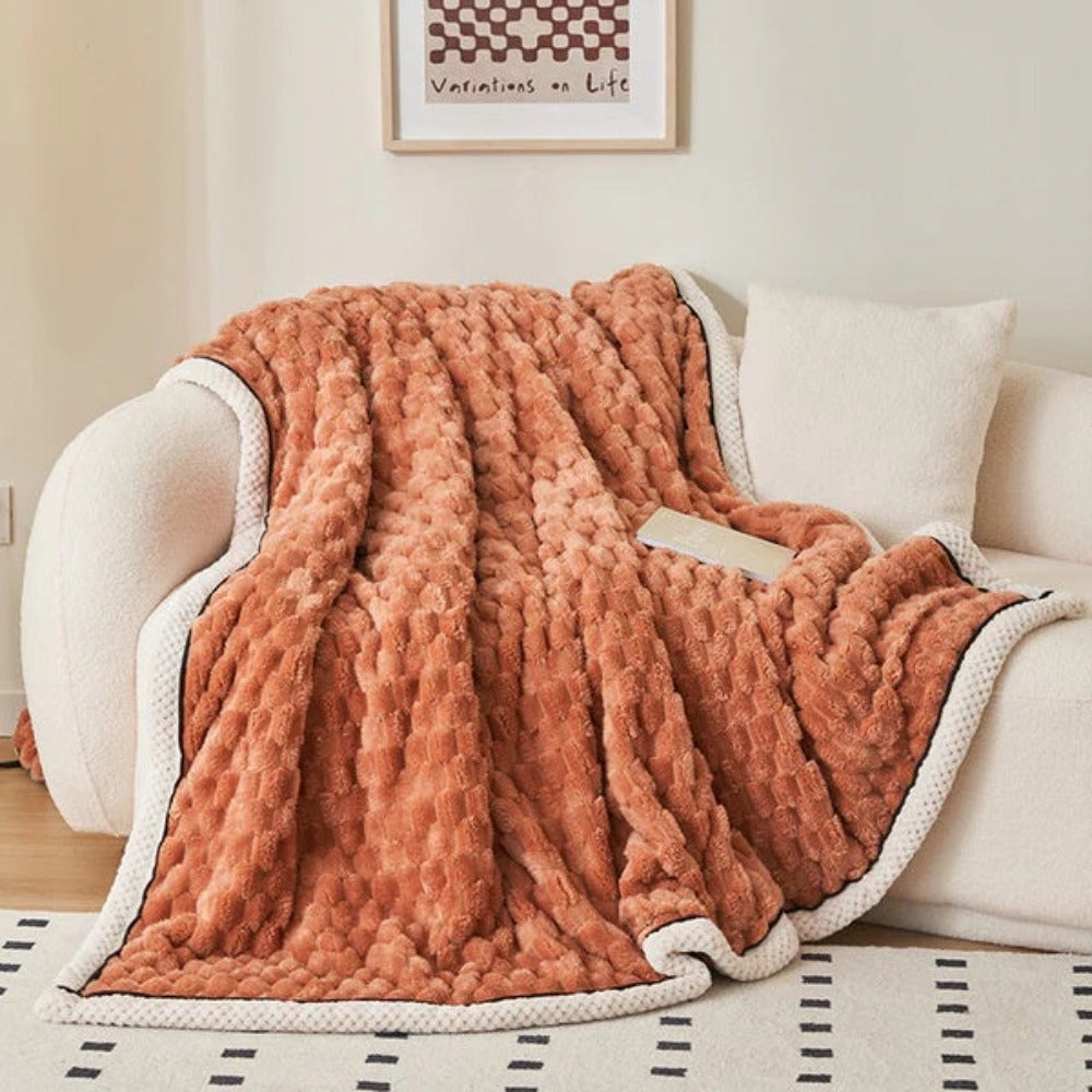 LoungeYard | Plush Fleece Blanket Soft Throw — product view 2