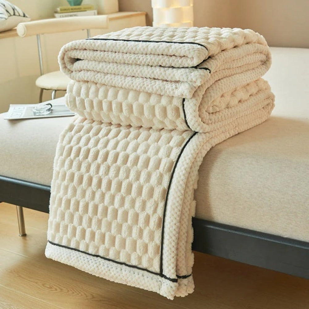 LoungeYard | Plush Fleece Blanket Soft Throw — product view 7