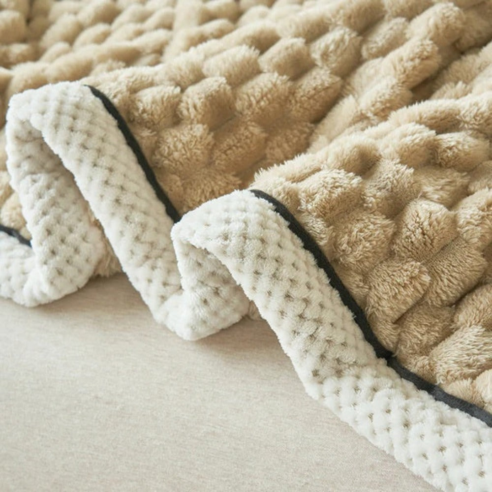 LoungeYard | Plush Fleece Blanket Soft Throw — product view 4