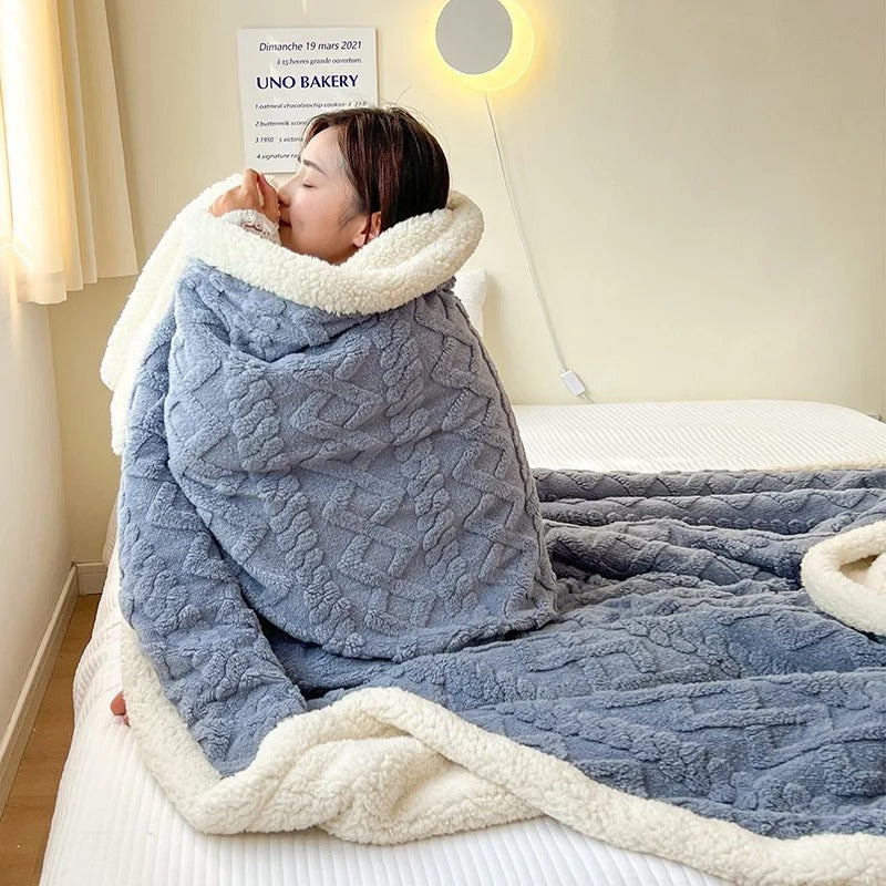 LoungeYard | Thick Winter Lambswool Blanket - WarmWool — product view 4