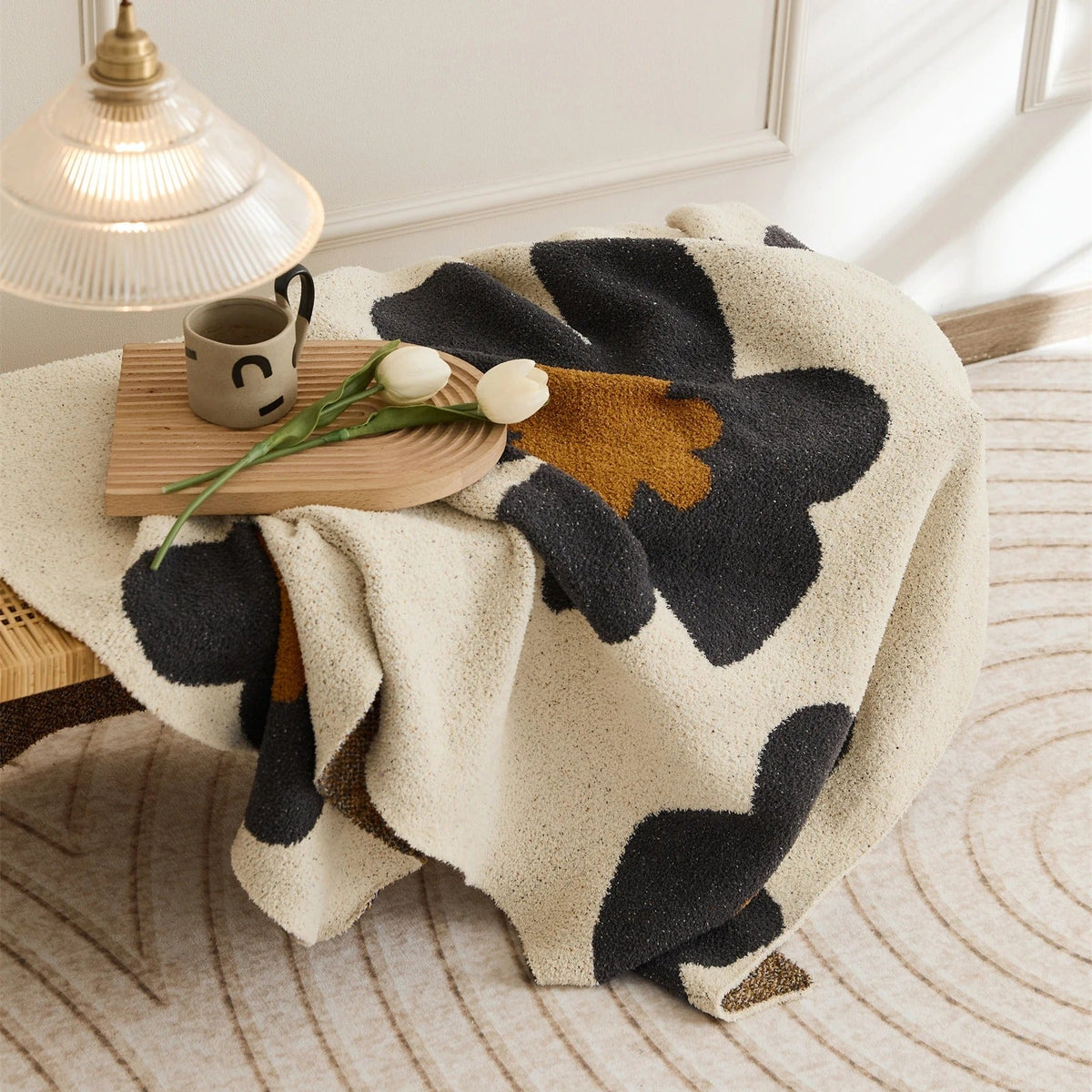 FloralSoft - Luxury Microfiber Blanket for Ultimate Comfort LoungeYard — product view 2
