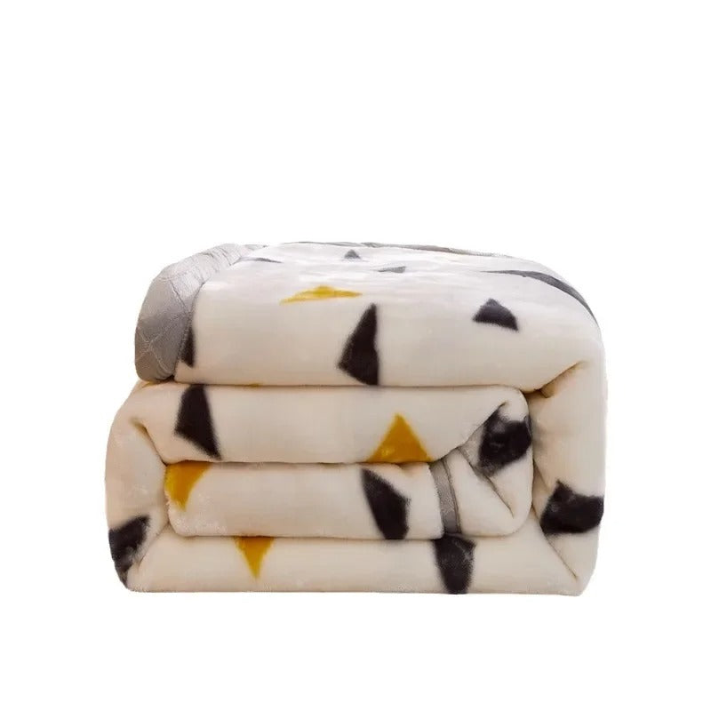 LuxuryWarmth – King Size Duvet for Winter Comfort LoungeYard — product view 3
