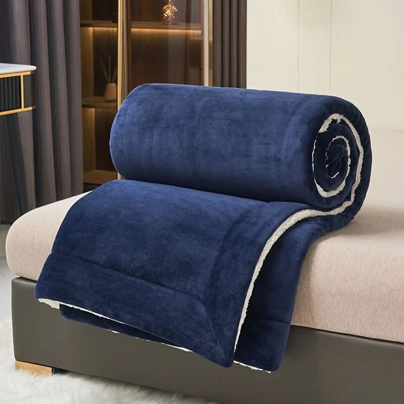 LoungeYard | Reversible Sherpa Fleece Blanket for Bed and Sofa — product view 3