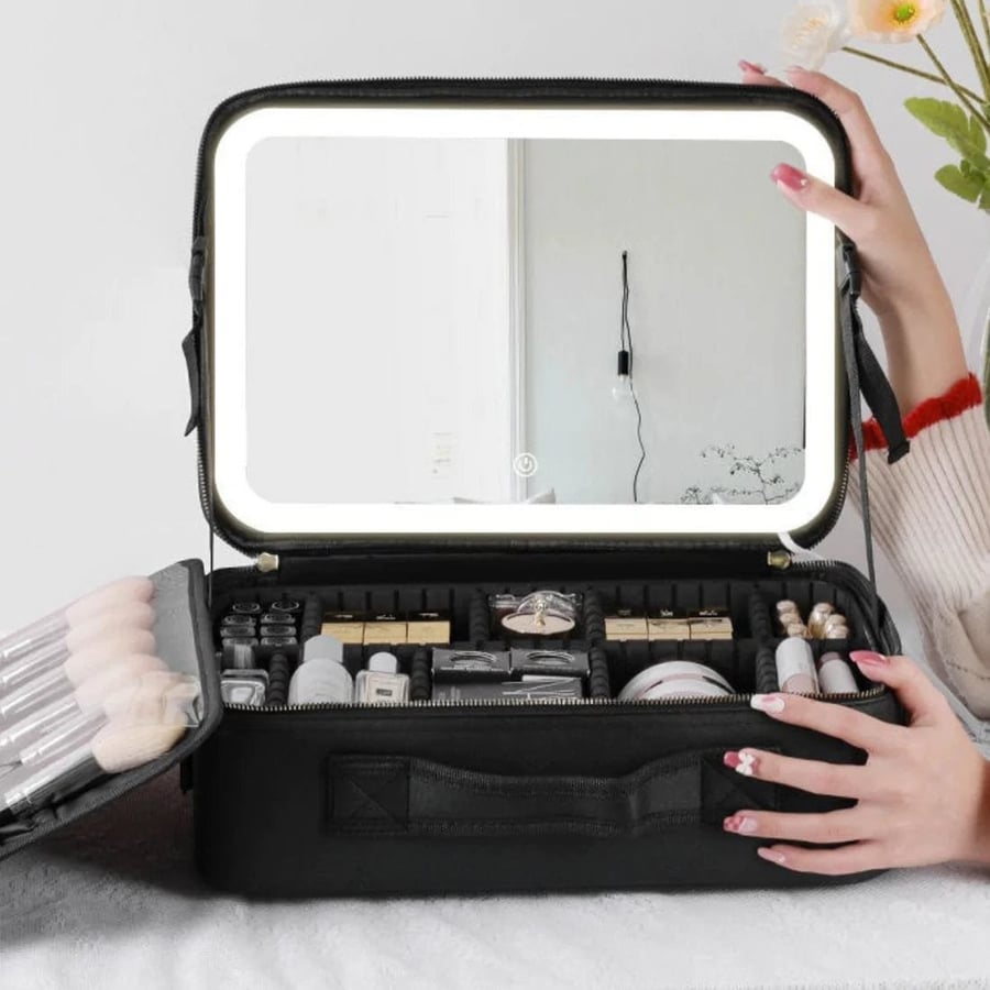 LoungeYard | GlamBolt️ | Radiant on the go with LED makeup bag — product view 4