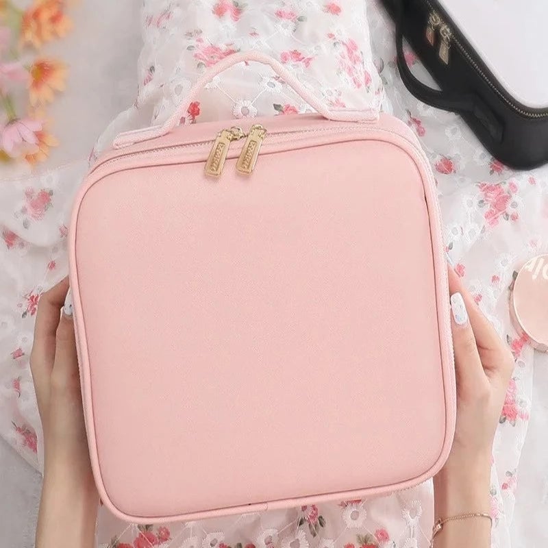 LoungeYard | GlamBolt️ | Radiant on the go with LED makeup bag — product view 5