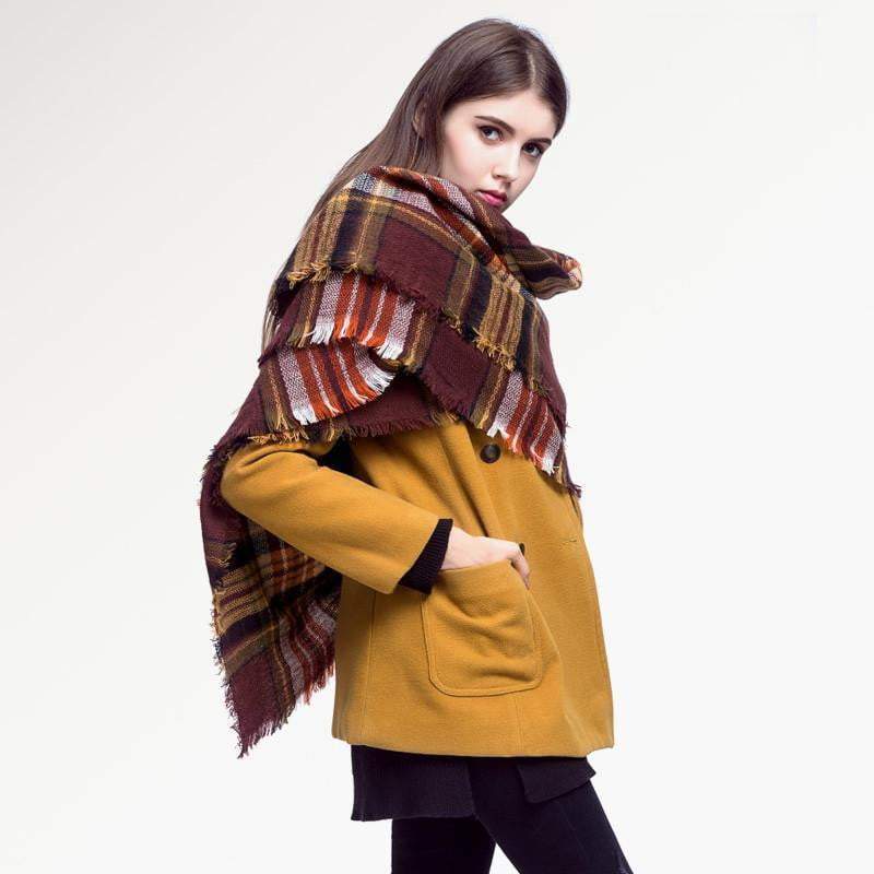LoungeYard | Brand Women Winter Plaid Square Knitted Scarf — product view 2