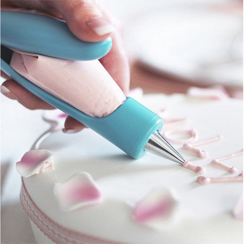 LoungeYard | Cake Icing Dispenser Pen — product view 1