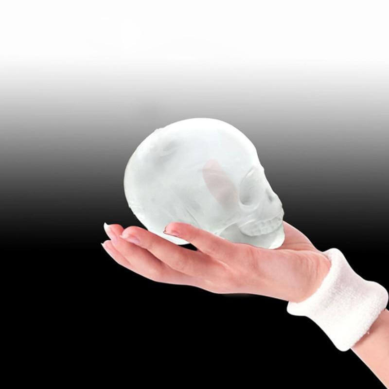 LoungeYard | Big Skull Shape 3D Ice Cube Mold — product view 1