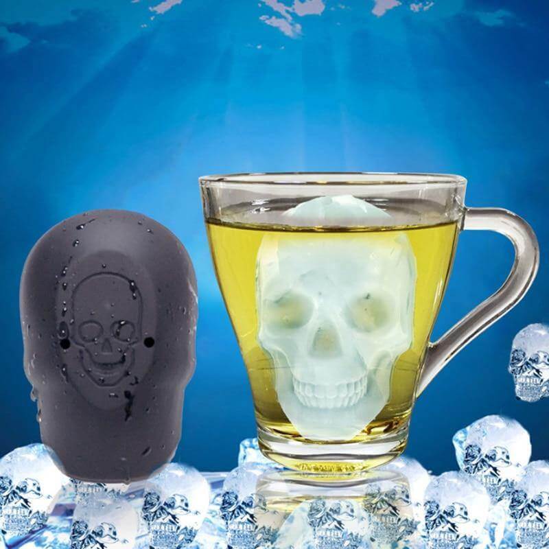 LoungeYard | Big Skull Shape 3D Ice Cube Mold — product view 2
