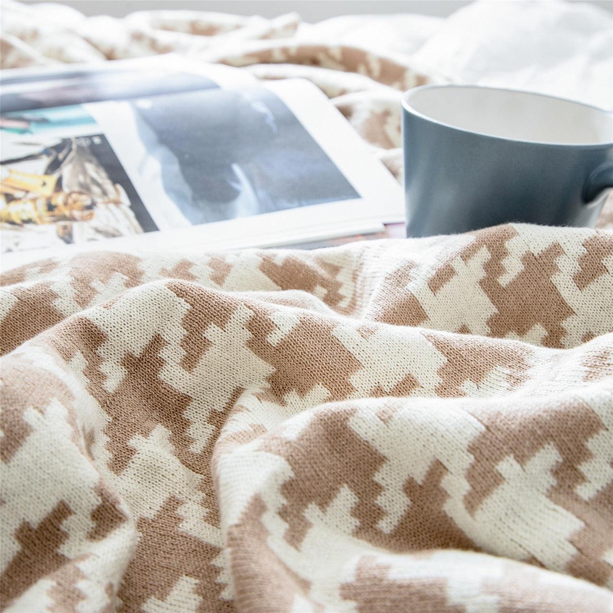 LoungeYard | PlaidLuxe Houndstooth Throw Blanket | Checked Design | Soft & Cozy | Various Sizes — product view 4