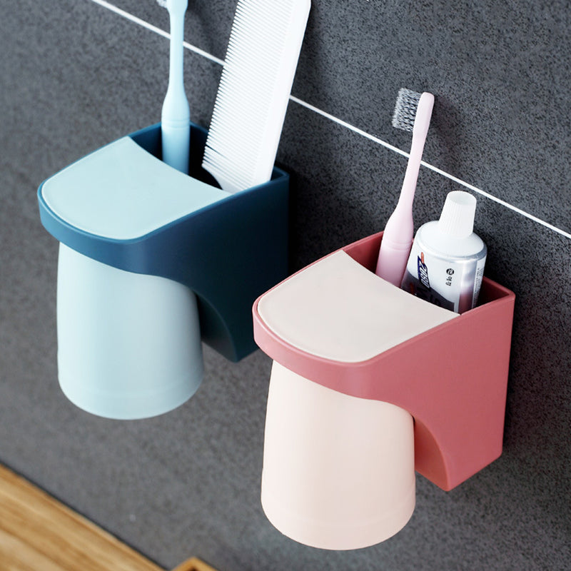 LoungeYard | Magnetic Bathroom Toothbrush Holder — product view 2