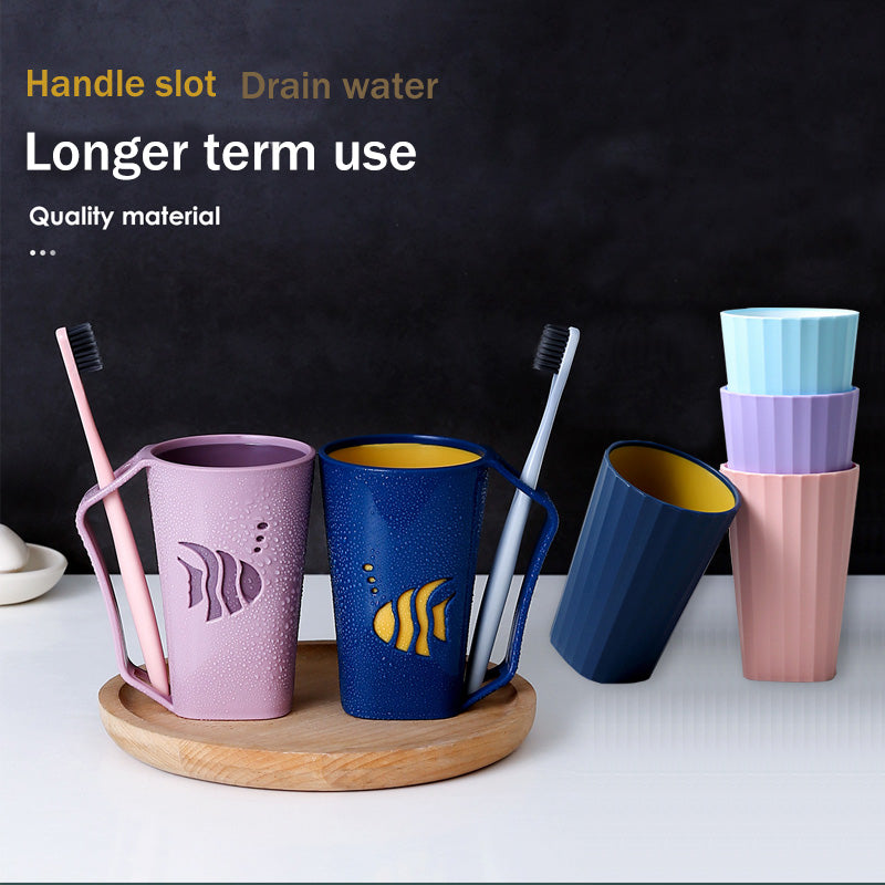 LoungeYard | Nordic Minimalist Toothbrush Holder Cup — product view 2
