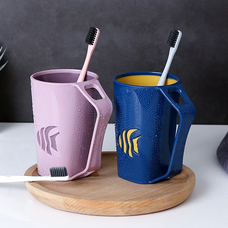 LoungeYard | Nordic Minimalist Toothbrush Holder Cup — product view 4