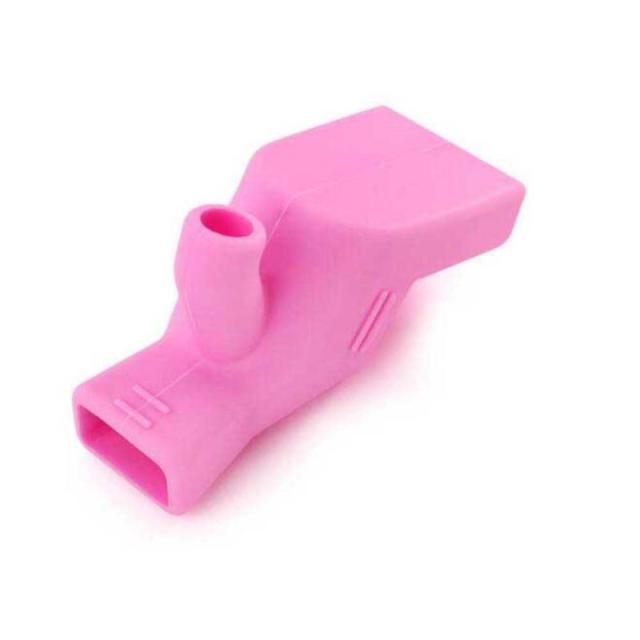 LoungeYard | Elastic Kids Water Faucet Extension — product view 5