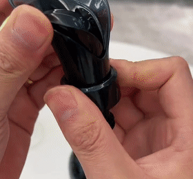 LoungeYard | 2in1 Wine Stopper Decanter — product view 3