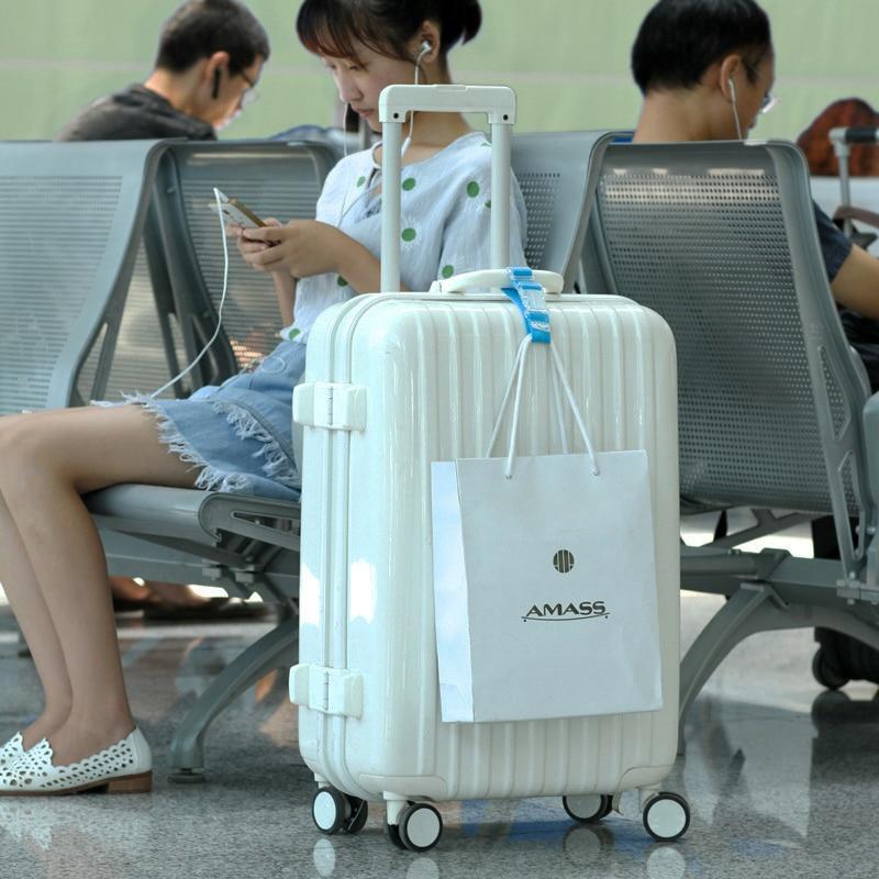 HoldOn - Luggage Strap Accessory | LoungeYard — product view 2