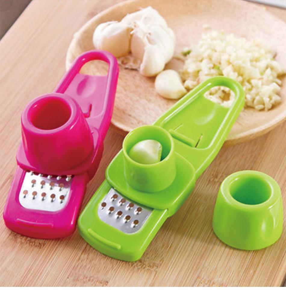 LoungeYard | Multi Functional Garlic Grinding Grater Planer — product view 3
