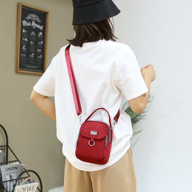 LoungeYard | Leather Trendy Chic Women Messenger Bag — product view 2