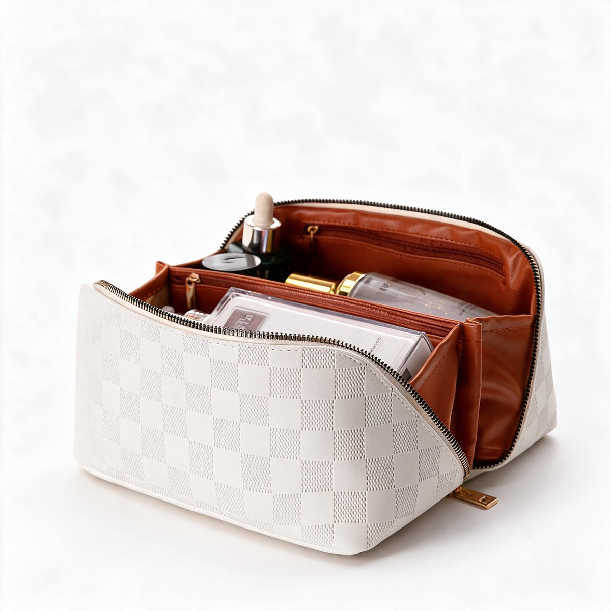 Cosmetic bag in check pattern made of PU leather with carrying handle — product view 1