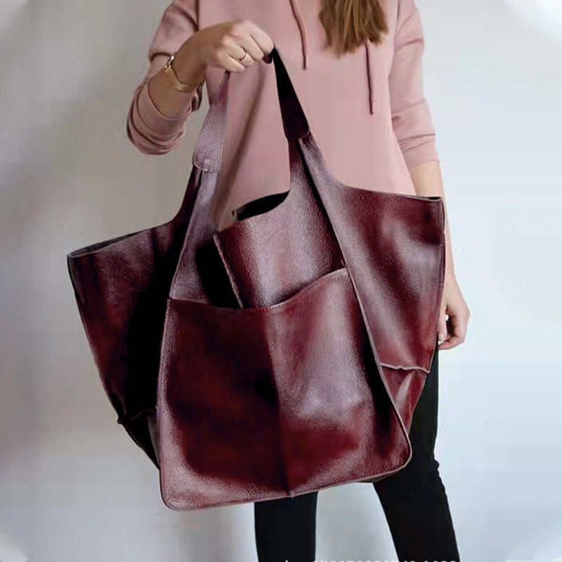 LoungeYard | Oversized Leather Weekend Bags — product view 2