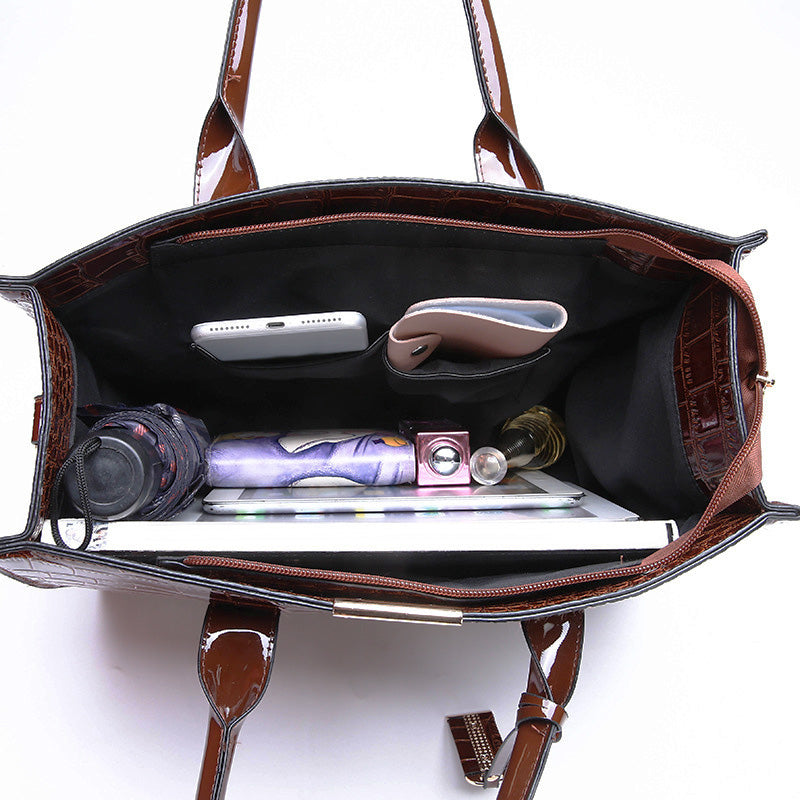 LoungeYard | Bag with crocodile embossing. — product view 7