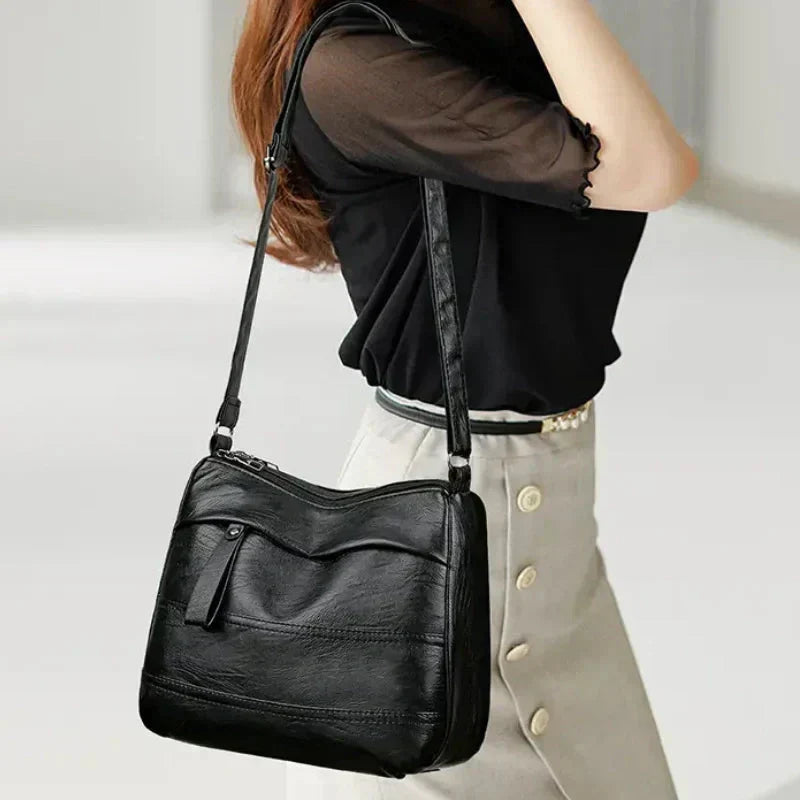 LoungeYard | Retro shoulder bag in multiple layers with large capacity — product view 5