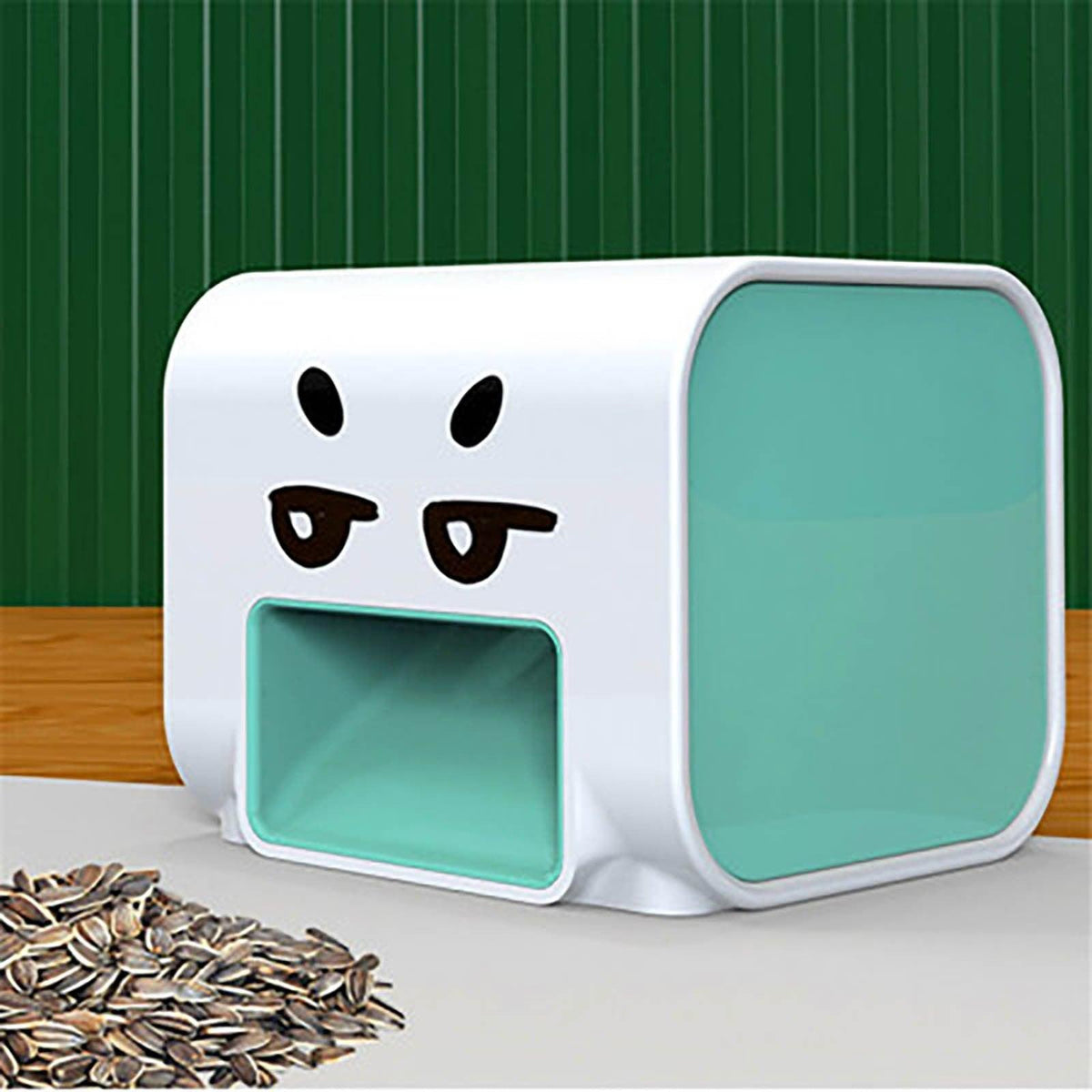 LoungeYard | Sunflower Seeds Opener — product view 2