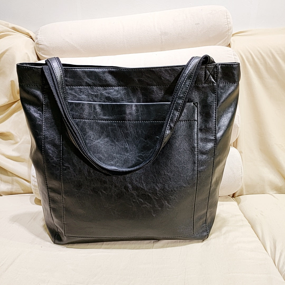 LoungeYard | UrbanCarry™ Spacious Chic Companion — product view 3