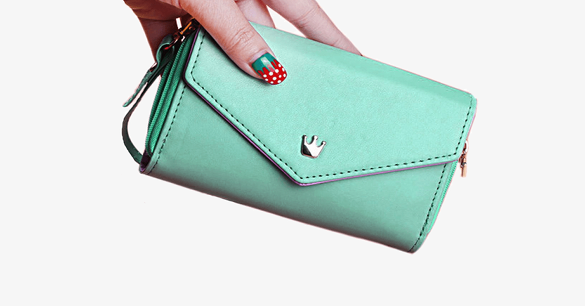 LoungeYard | Bag and Wrist Bag – Stylish Going Out — product view 3