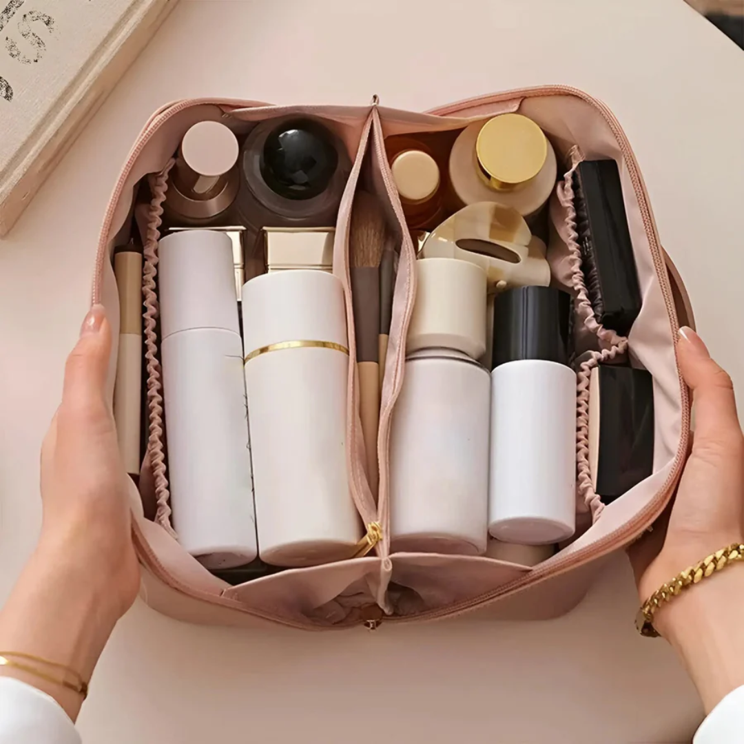 LoungeYard | Waterproof Cosmetic Bag - BeautyGuard — product view 2